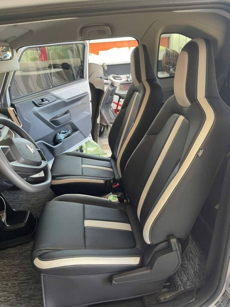 Địa Chỉ Dán Phim Cách Nhiệt Ô Tô Uy Tín Tại Quảng Trị – PKAUTO Phục Vụ Tận Nhà, Chính Hãng, Bảo Hành Dài Hạn mau boc ghe o to xe vf3